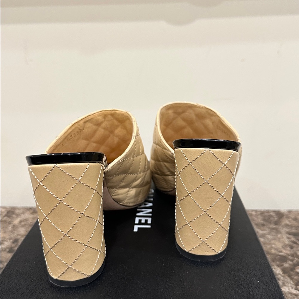CHANEL Quilted Mules - Black and Cream - Picture 3 of 7